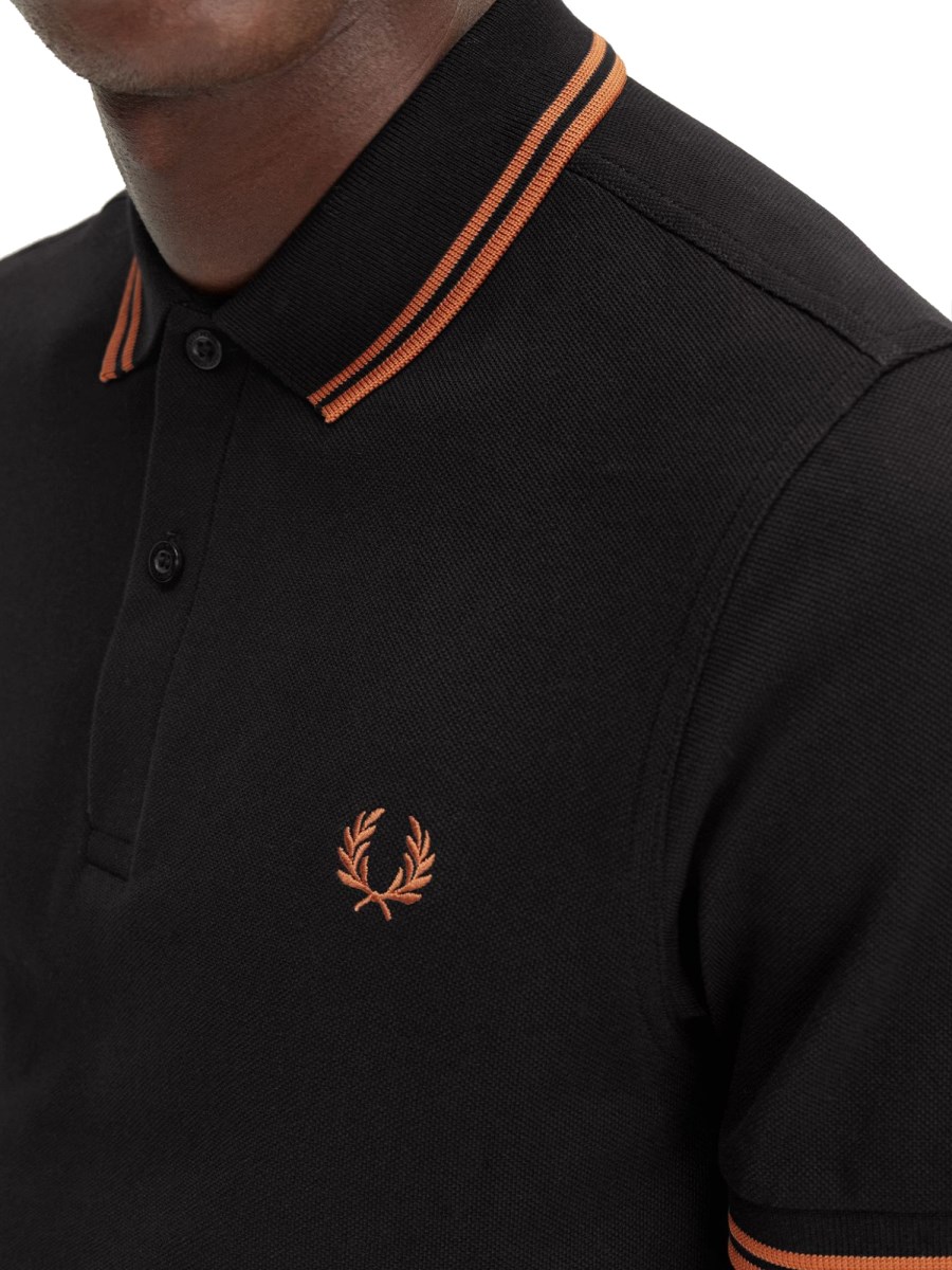 POLO CON LOGO