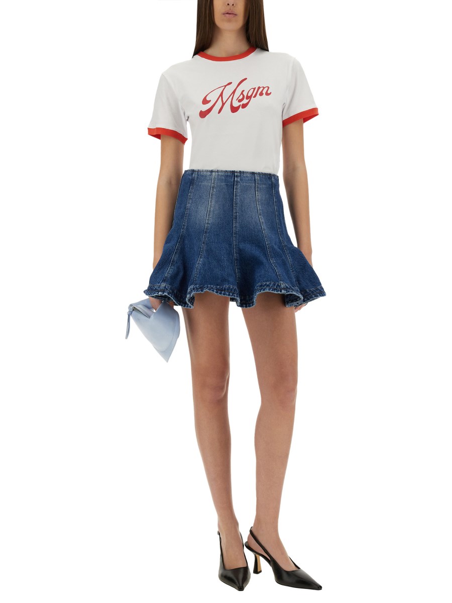 T-SHIRT CON LOGO