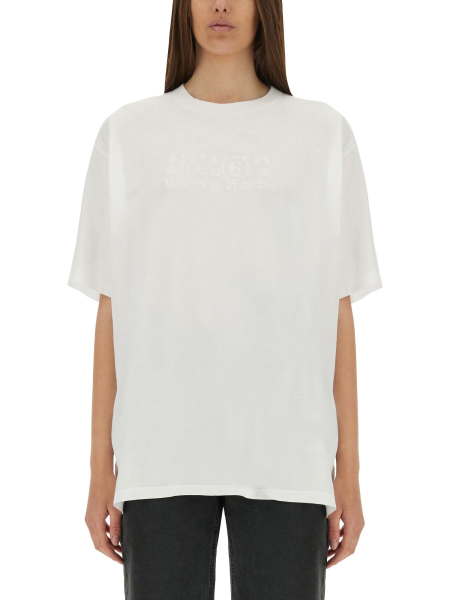 T-SHIRT CON LOGO