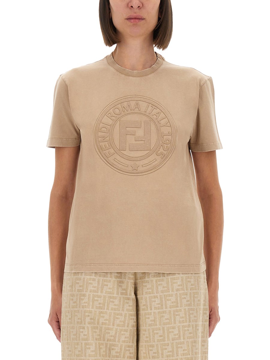 T-SHIRT CON LOGO