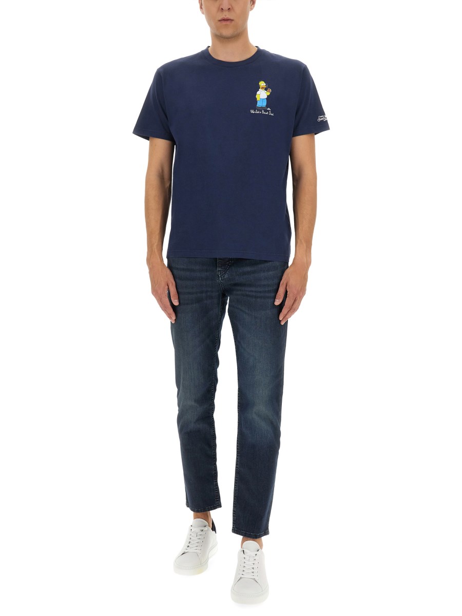 T-SHIRT CON STAMPA 