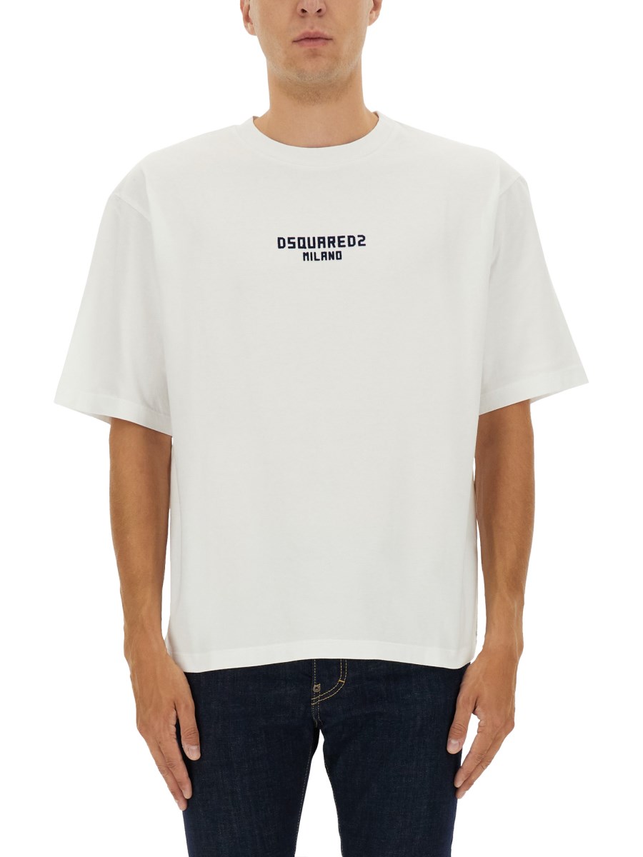 T-SHIRT CON LOGO
