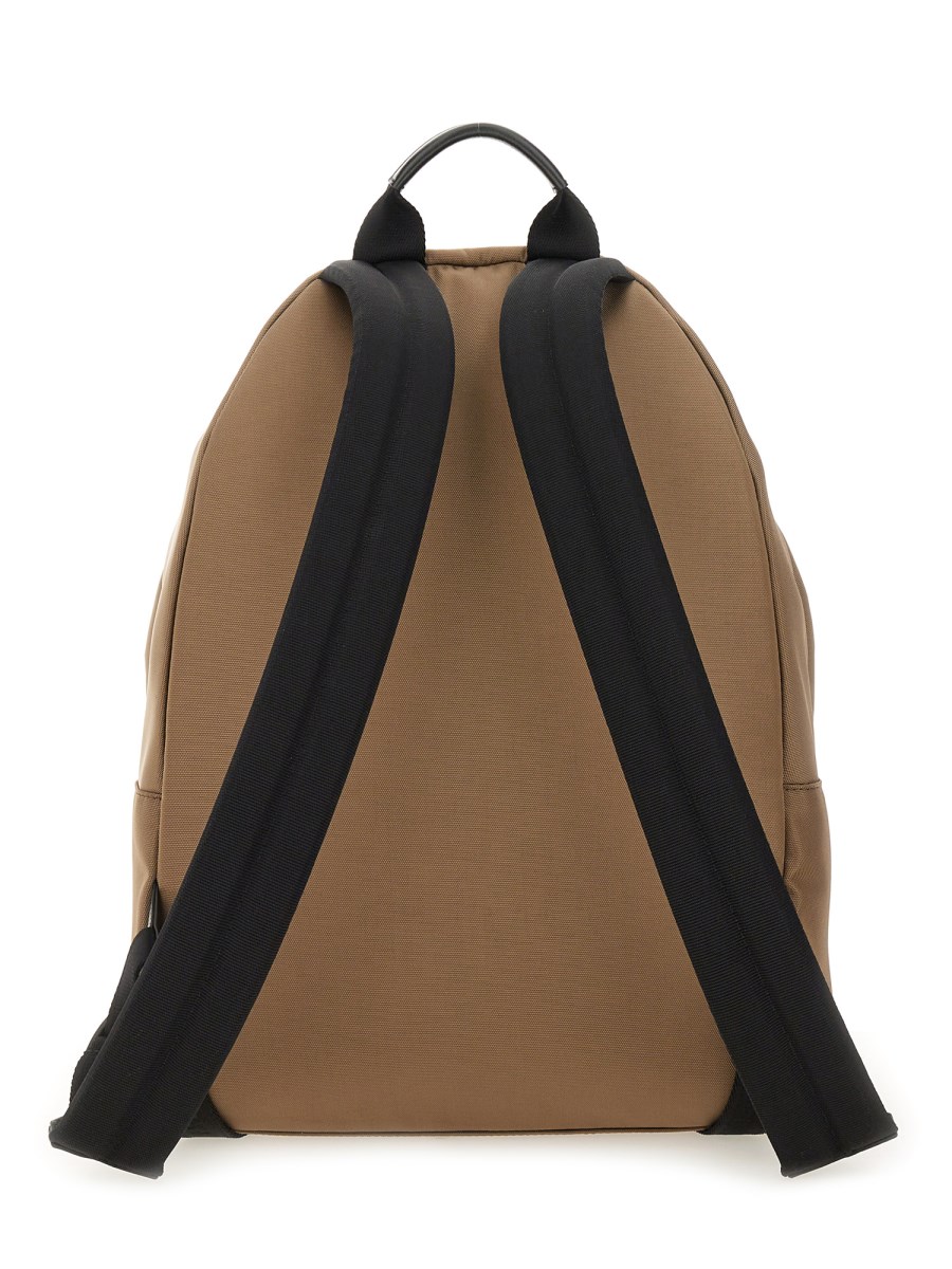 ZAINO ESSENTIAL U