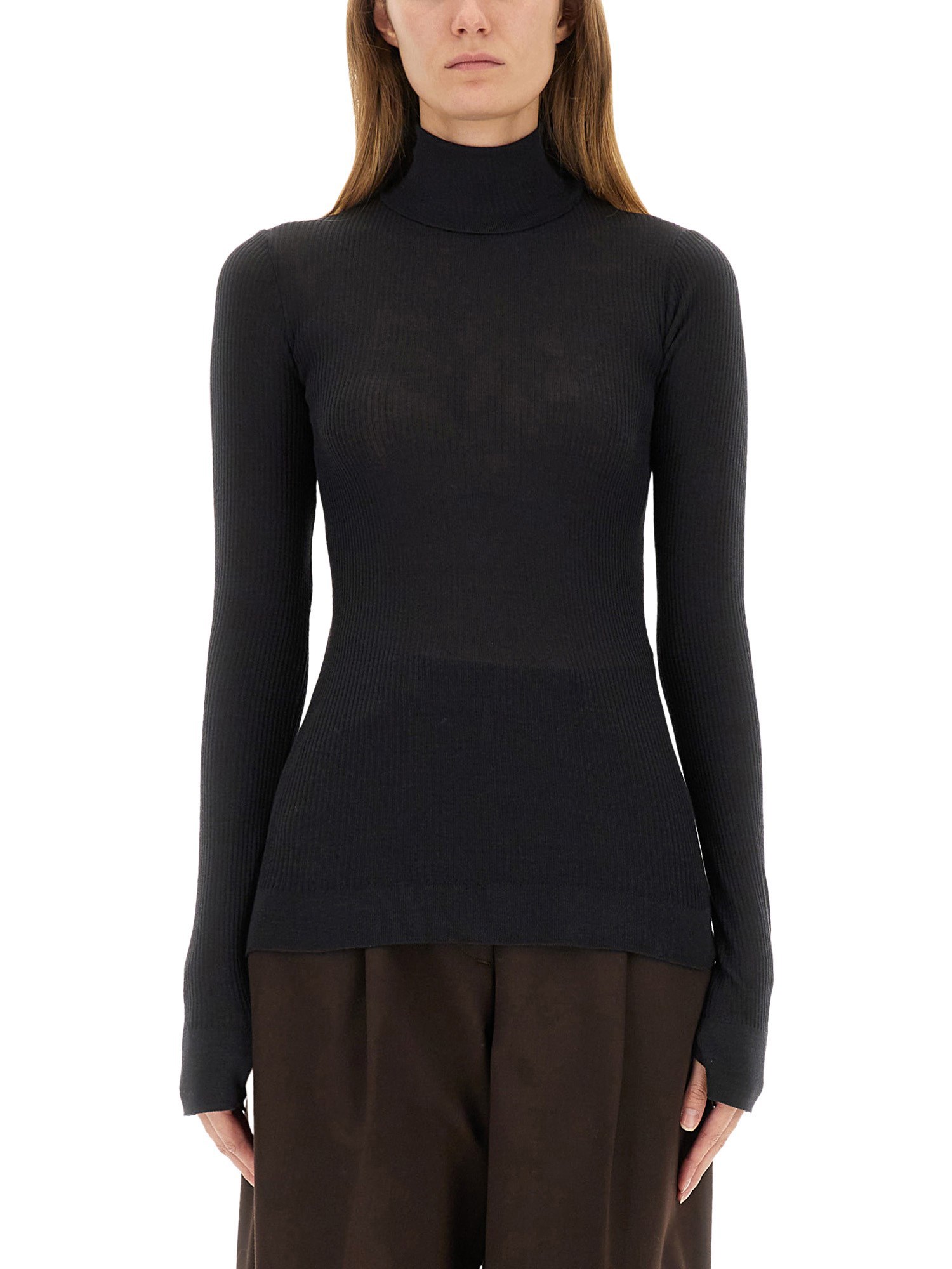 Lemaire Turtleneck Top In Black