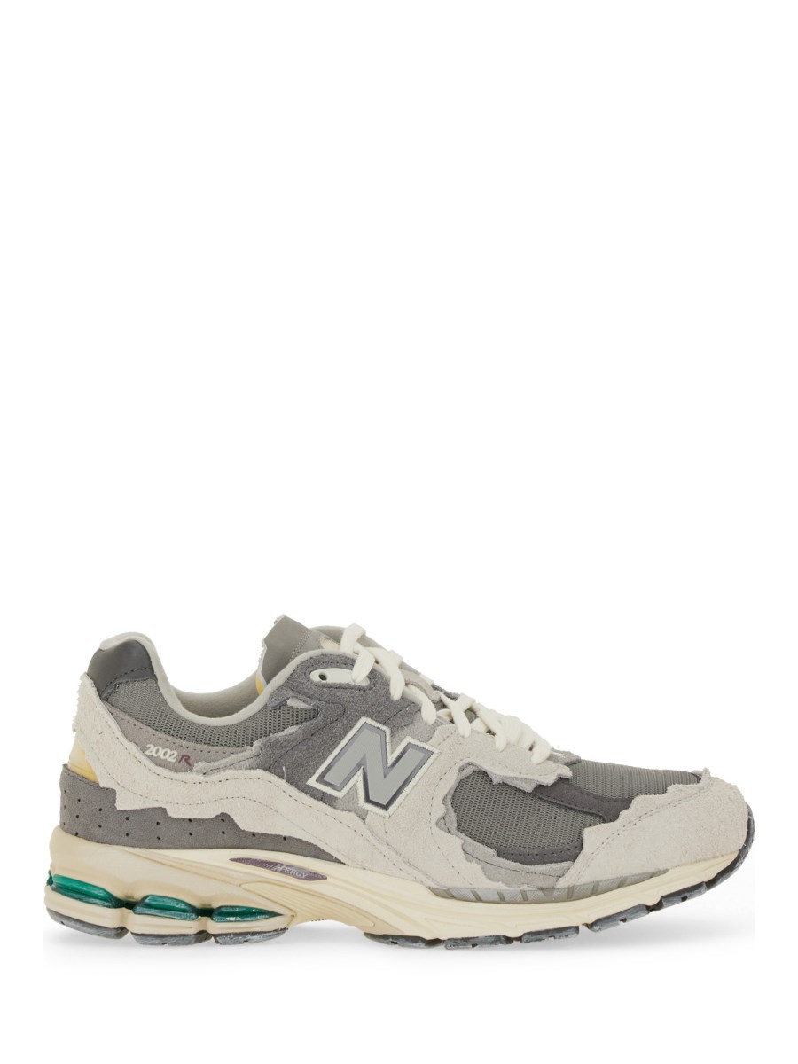 SNEAKER M2002