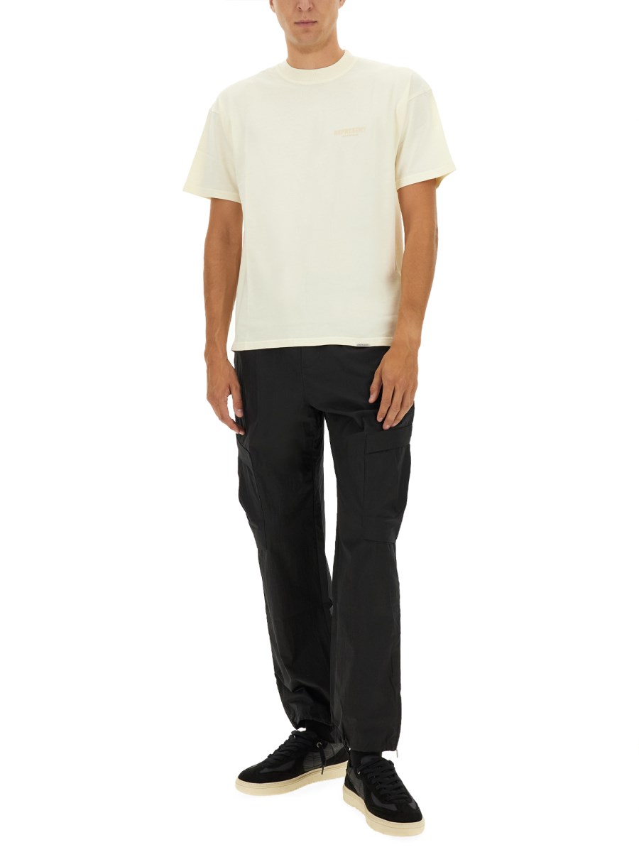 T-SHIRT CON LOGO