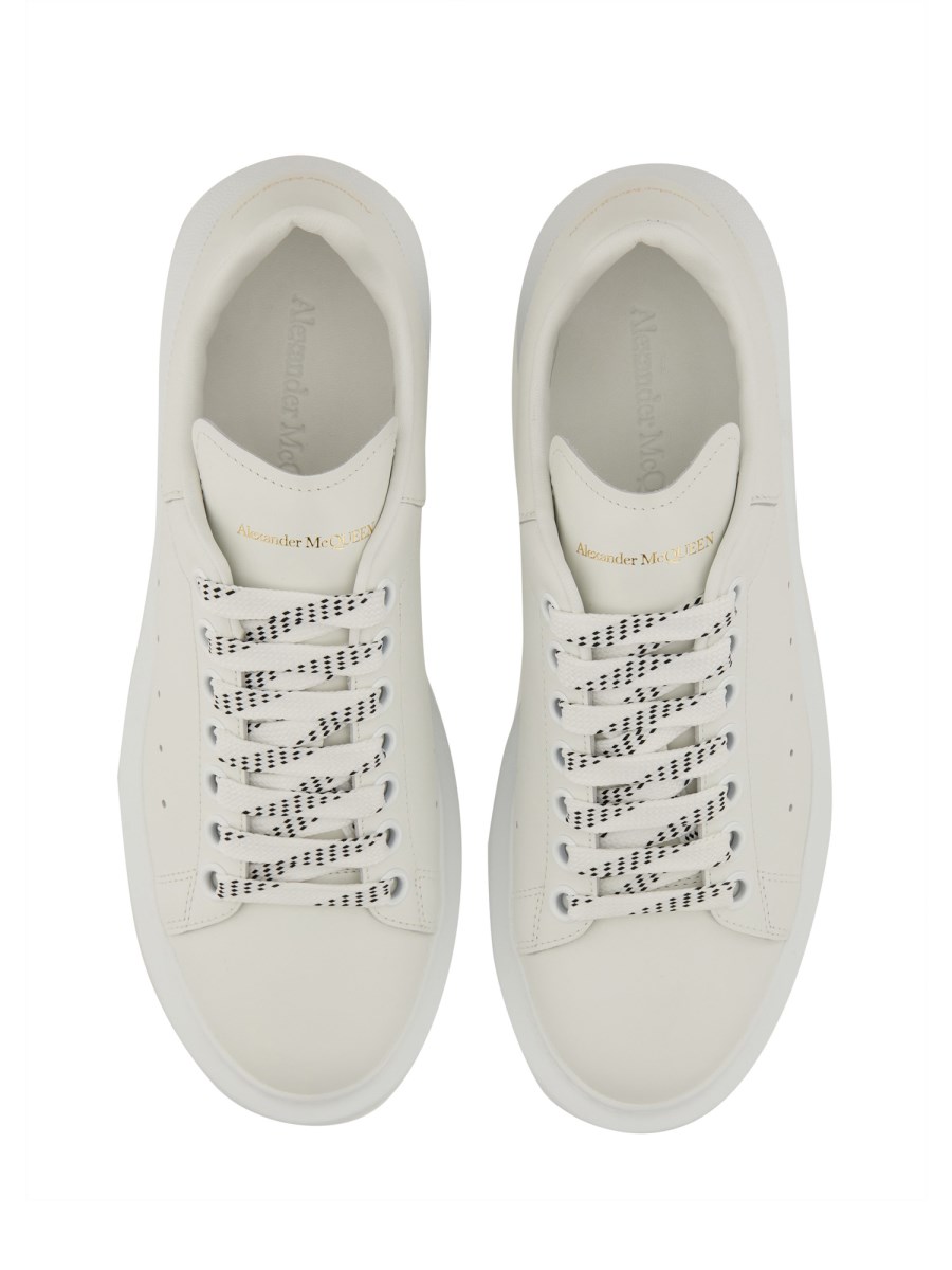 SNEAKER OVERSIZE 