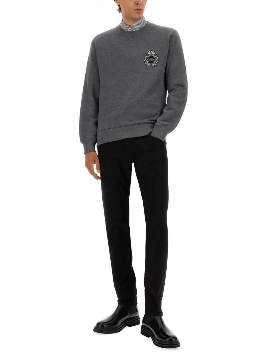 MAGLIA CON RICAMO