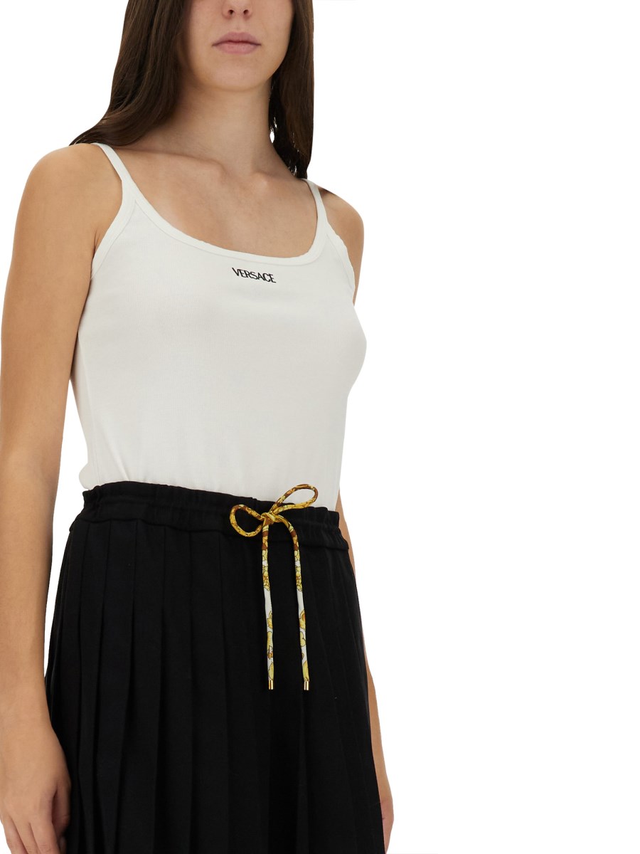 TOP CON LOGO