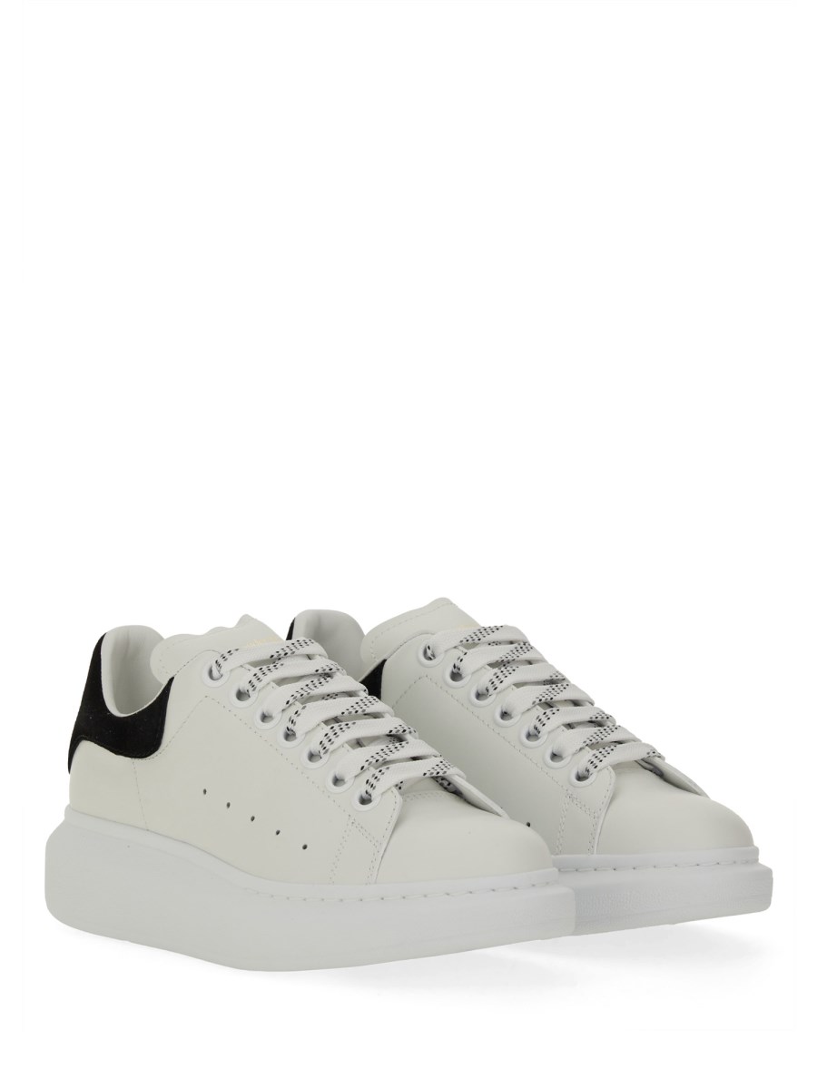 SNEAKER OVERSIZE