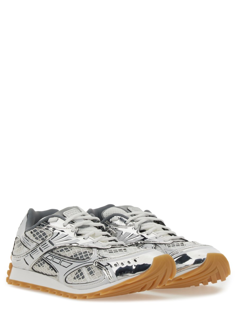 SNEAKER ORBIT