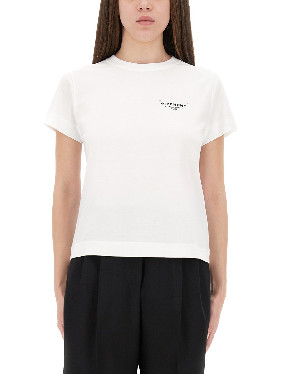 T-SHIRT CON LOGO