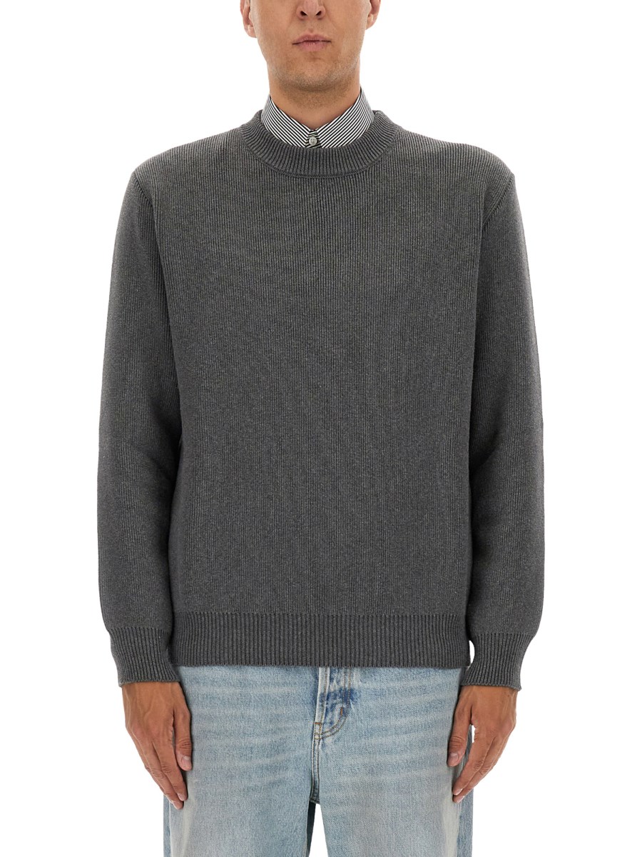 MAGLIONE CON SCRITTA SUL RETRO