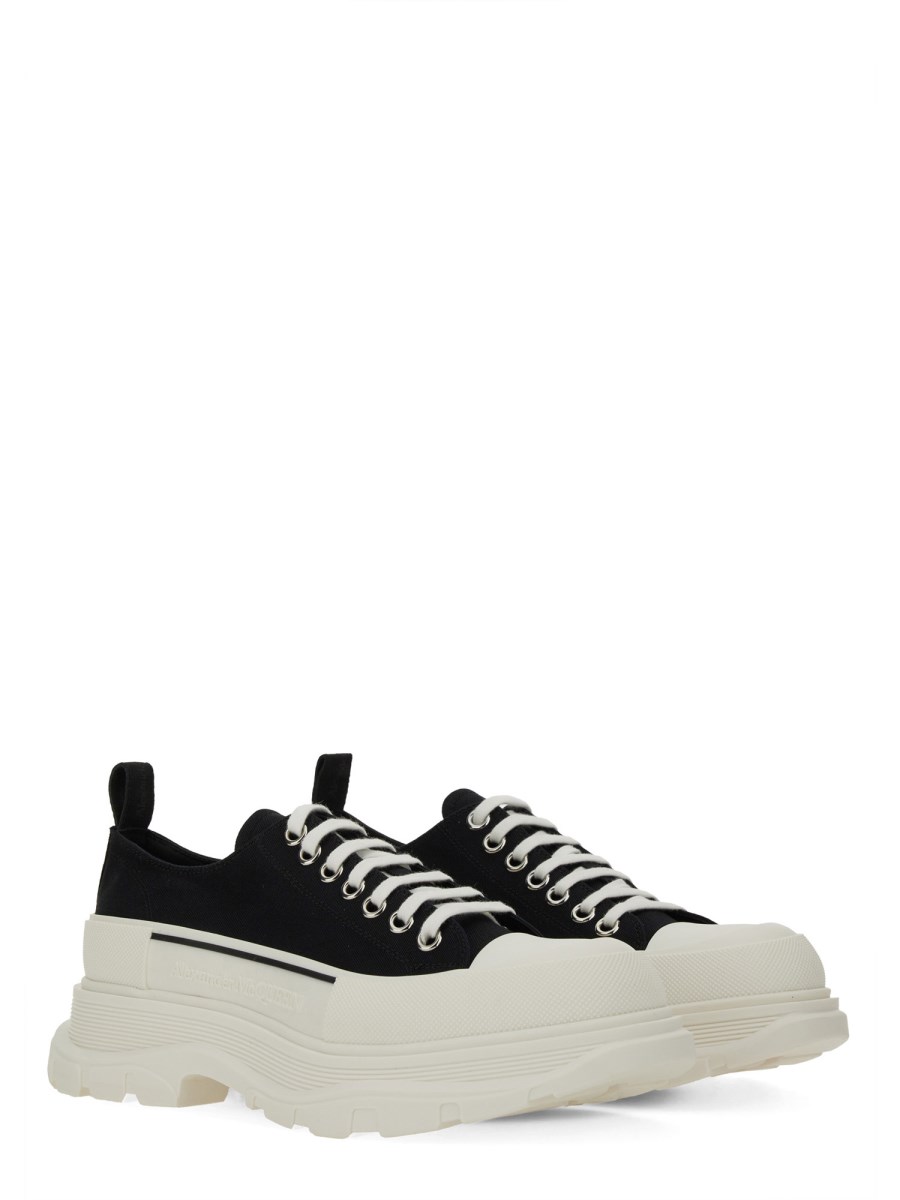SNEAKER TREAD SLICK 