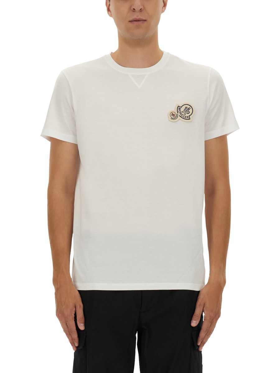 T-SHIRT CON LOGO