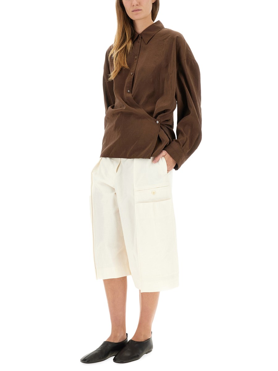 CAMICIA CON COLLO DRITTO RITORTO