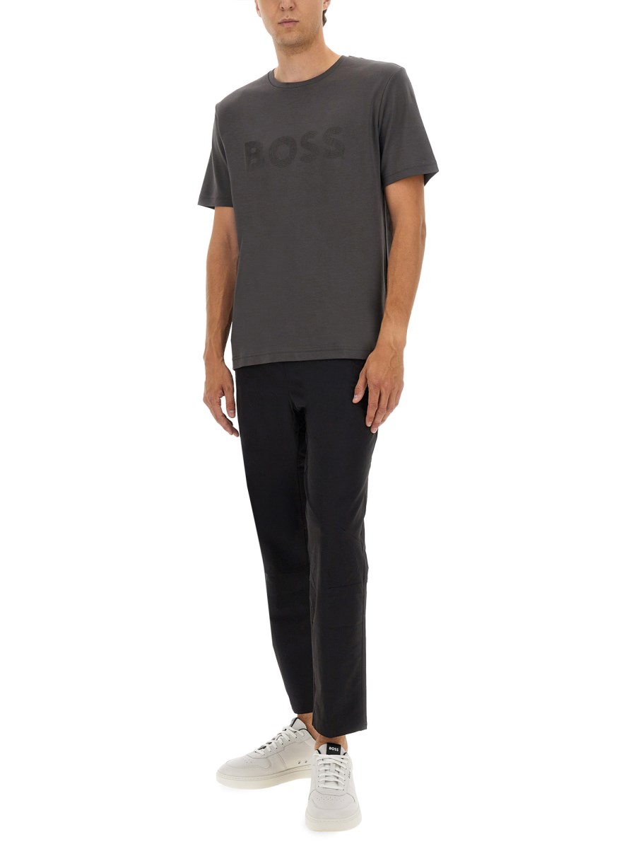 T-SHIRT CON LOGO