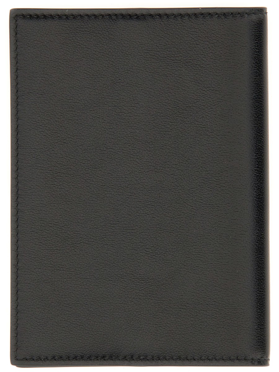 PORTAPASSAPORTO IN PELLE