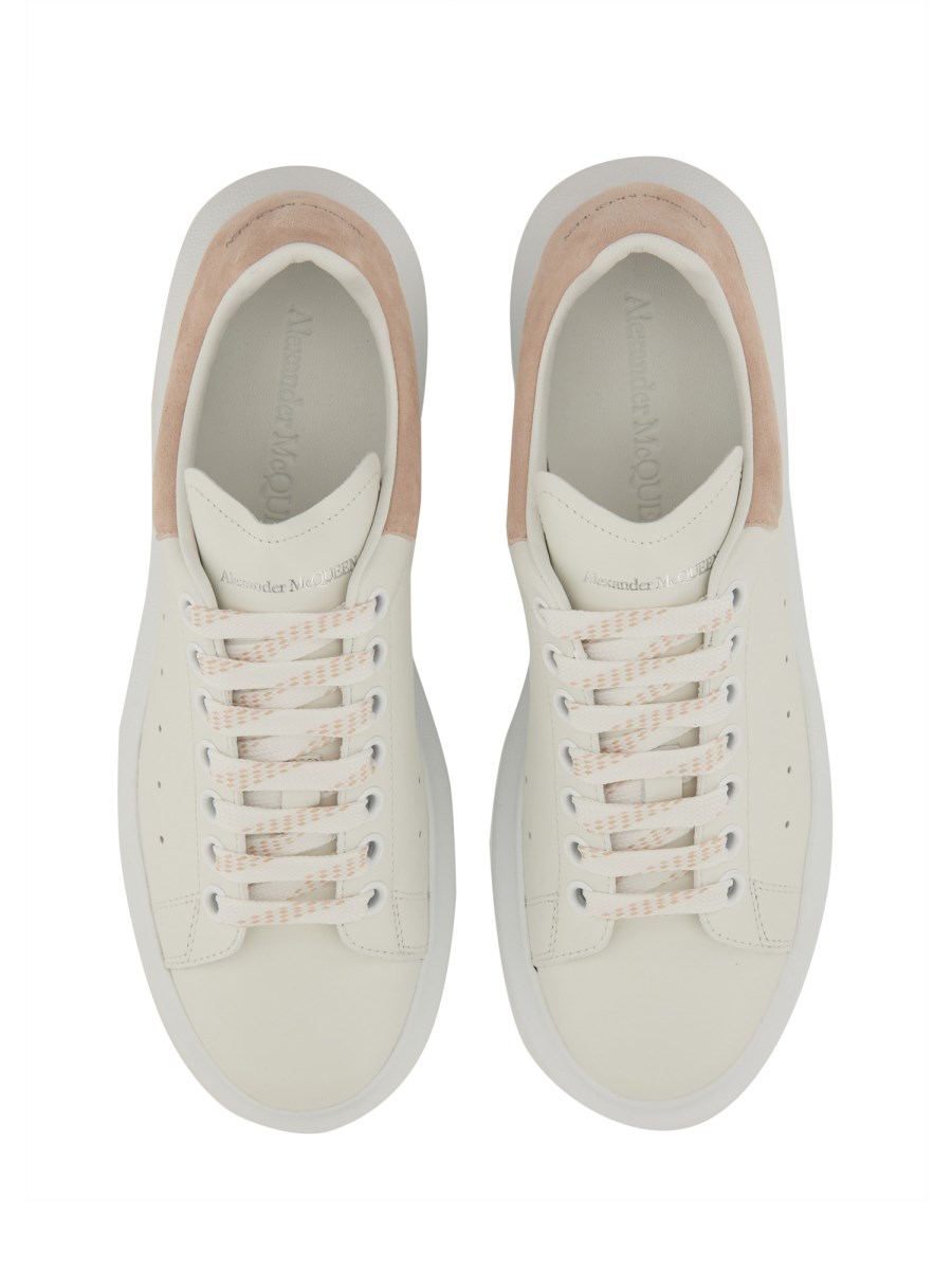 SNEAKER OVERSIZE