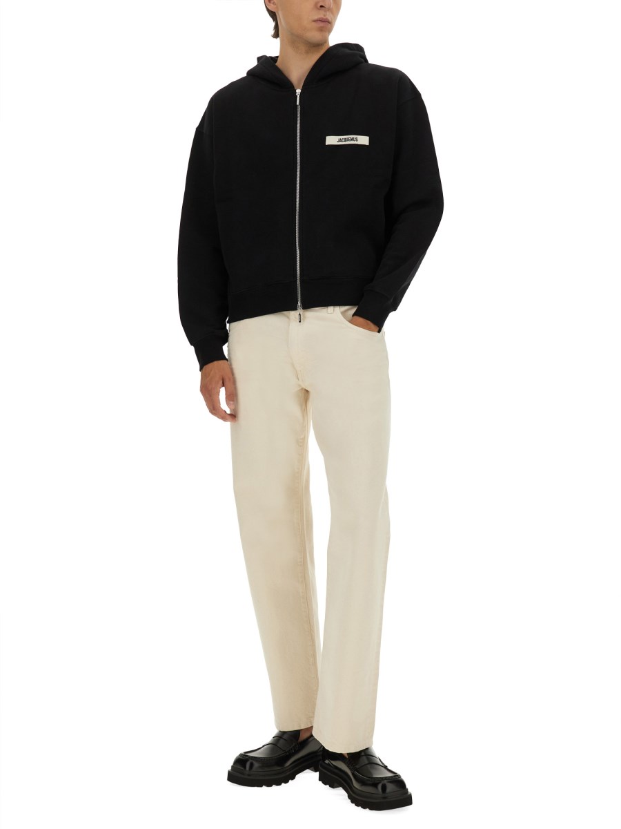 FELPA CON CAPPUCCIO E ZIP