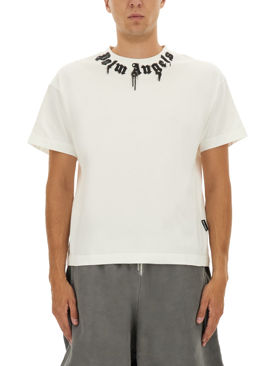 T-SHIRT CON STAMPA