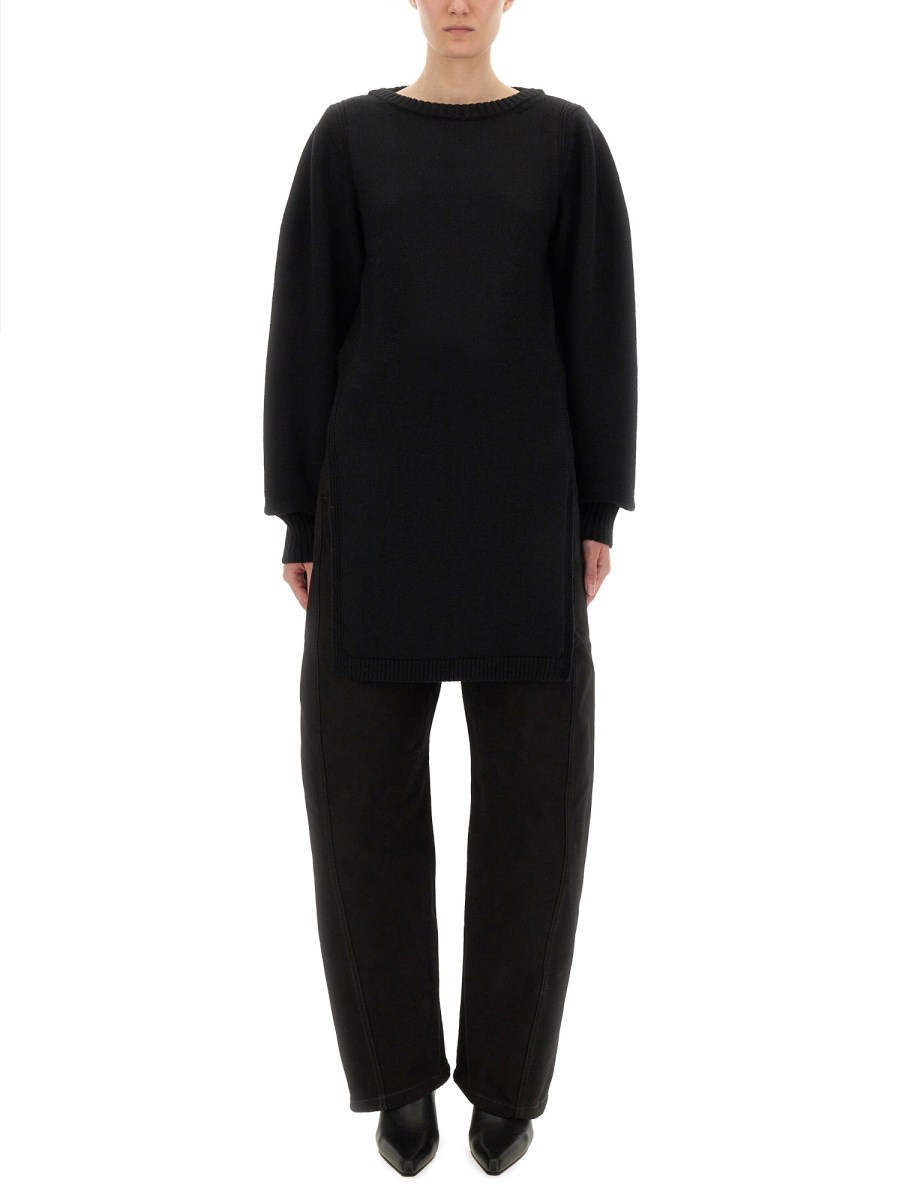 MAGLIA CON SPACCHI