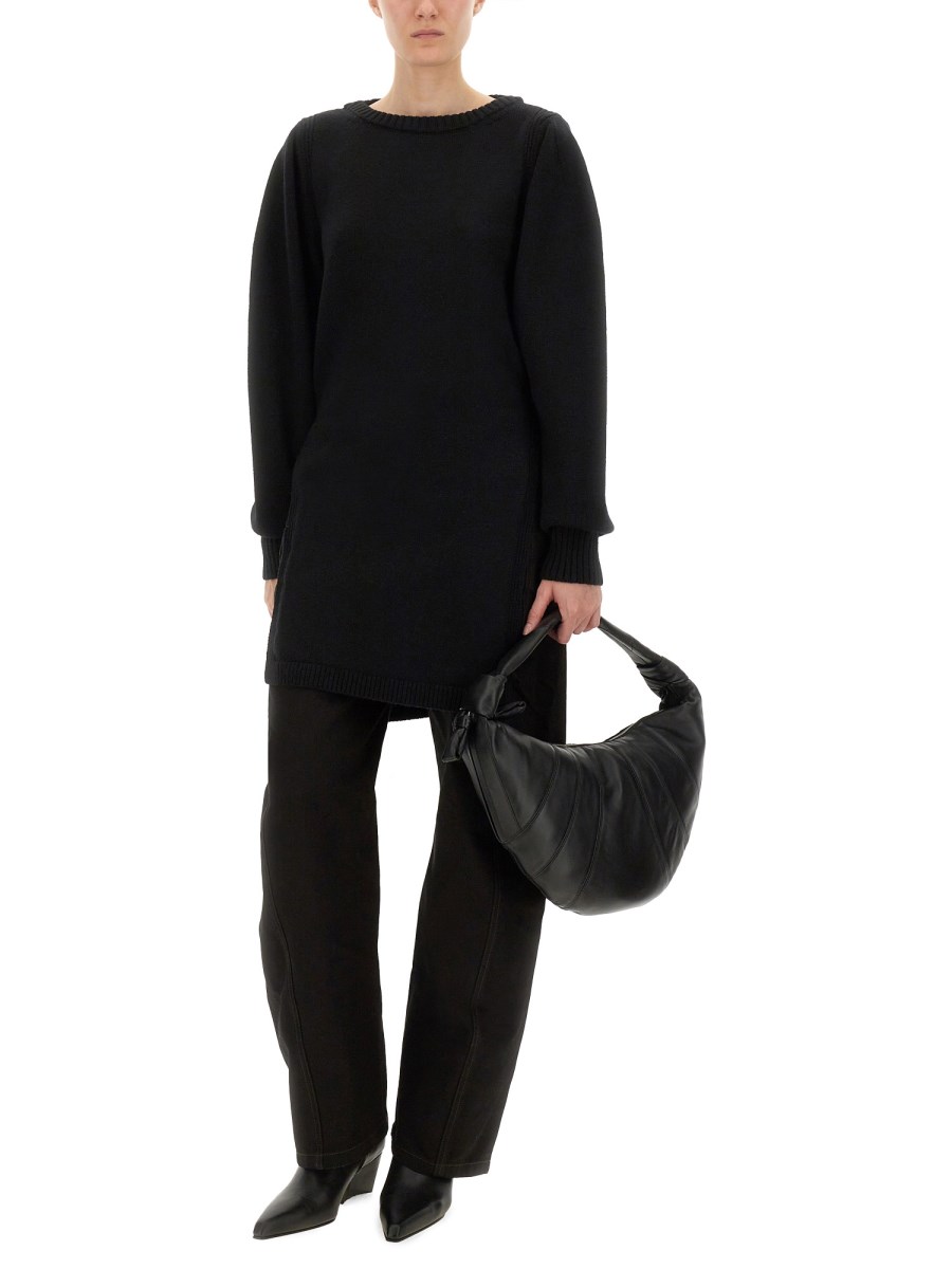 MAGLIA CON SPACCHI