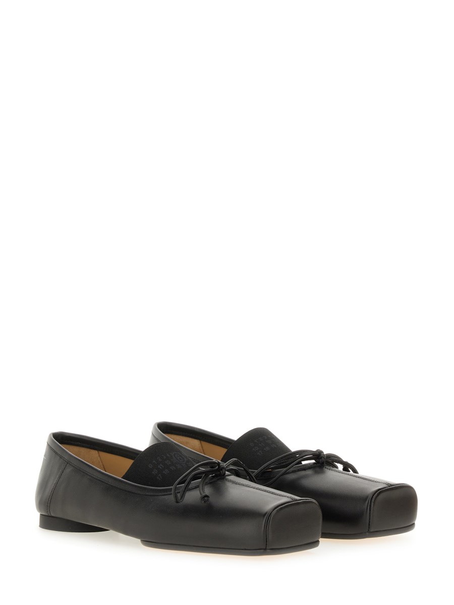 BALLERINA IN PELLE