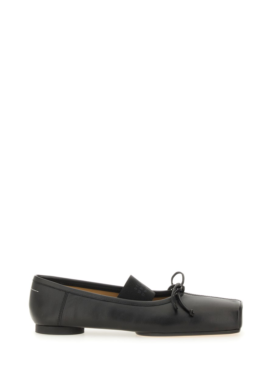 BALLERINA IN PELLE