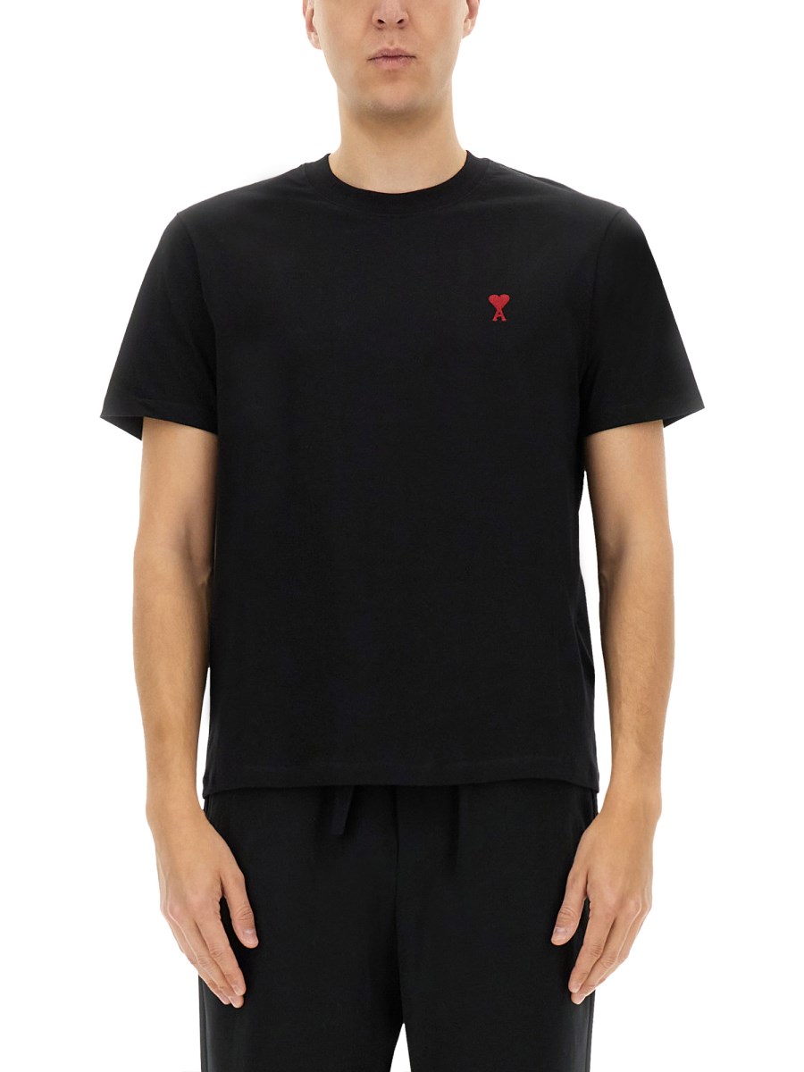 T-SHIRT CON LOGO 