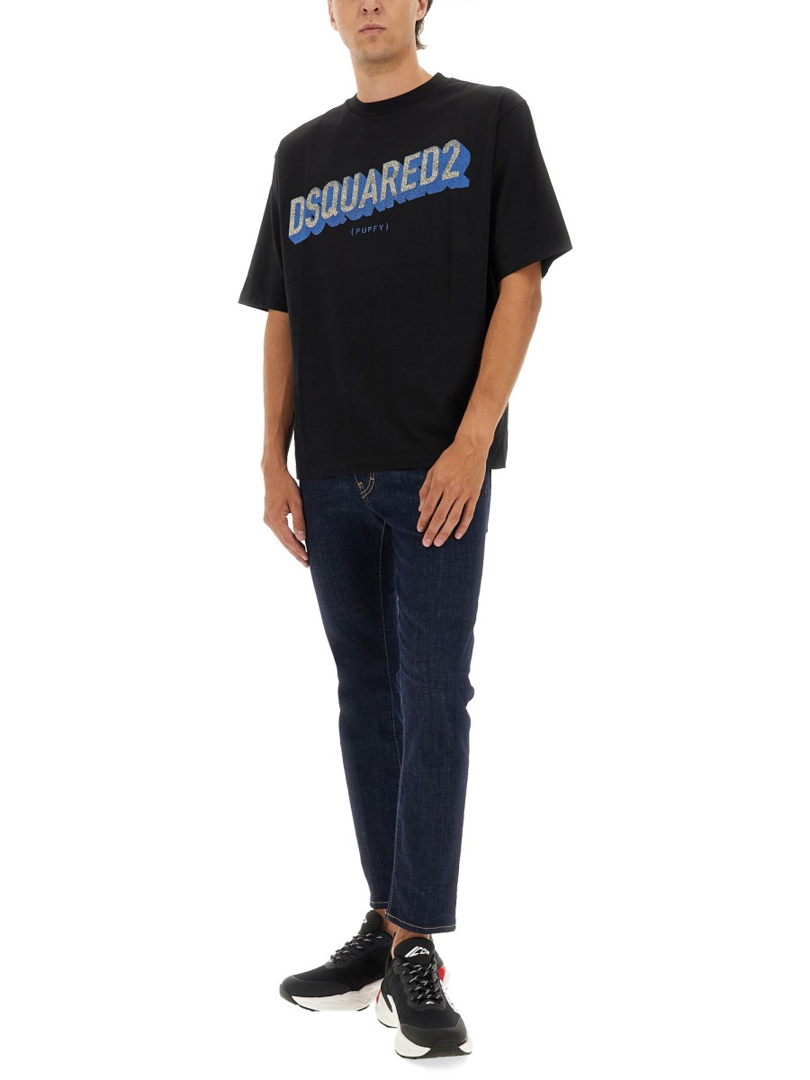 T-SHIRT CON LOGO