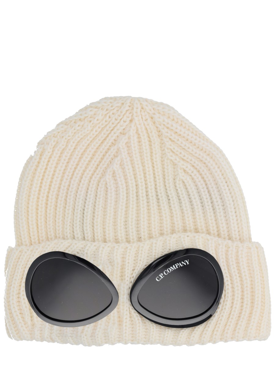 BERRETTO CON OCCHIALE