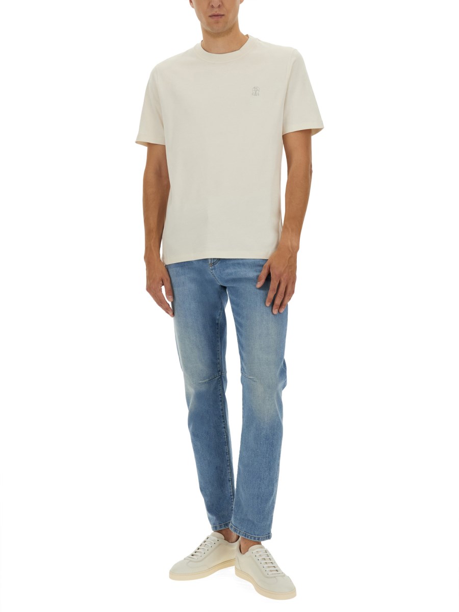 T-SHIRT CON LOGO 