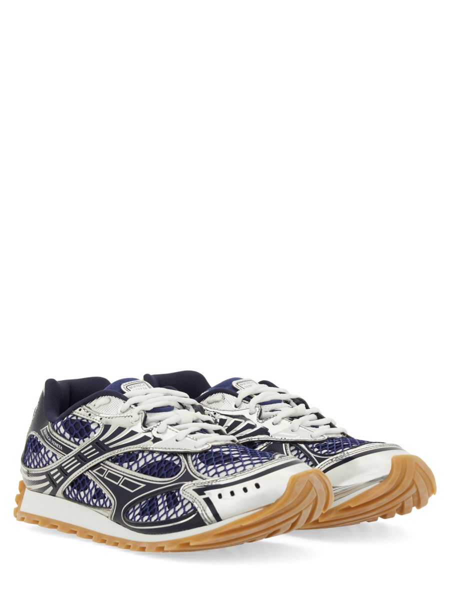 SNEAKER ORBIT