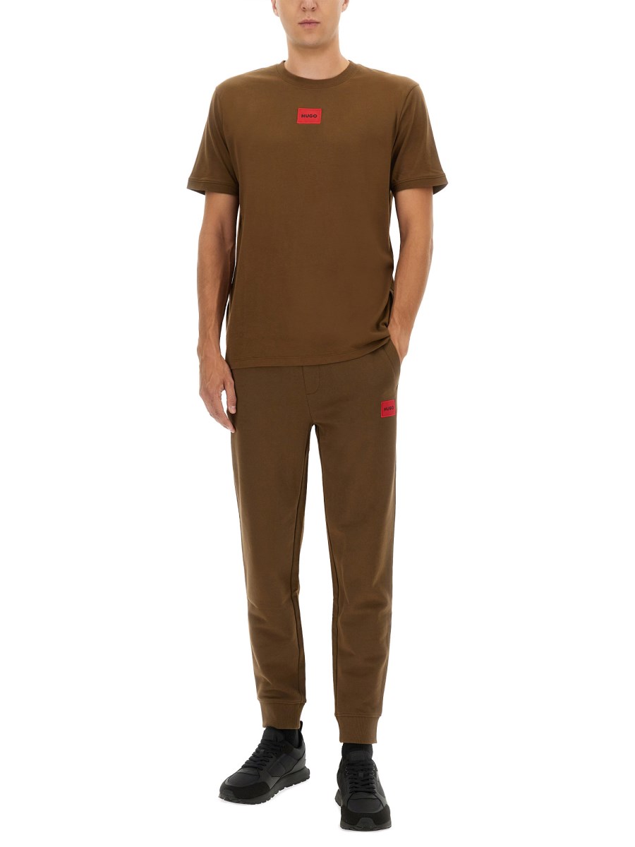 FELPA REGULAR FIT CON ETICHETTA CON LOGO