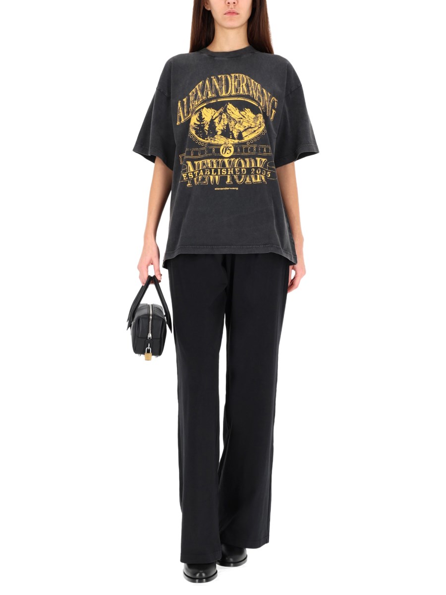 T-SHIRT CON STAMPA