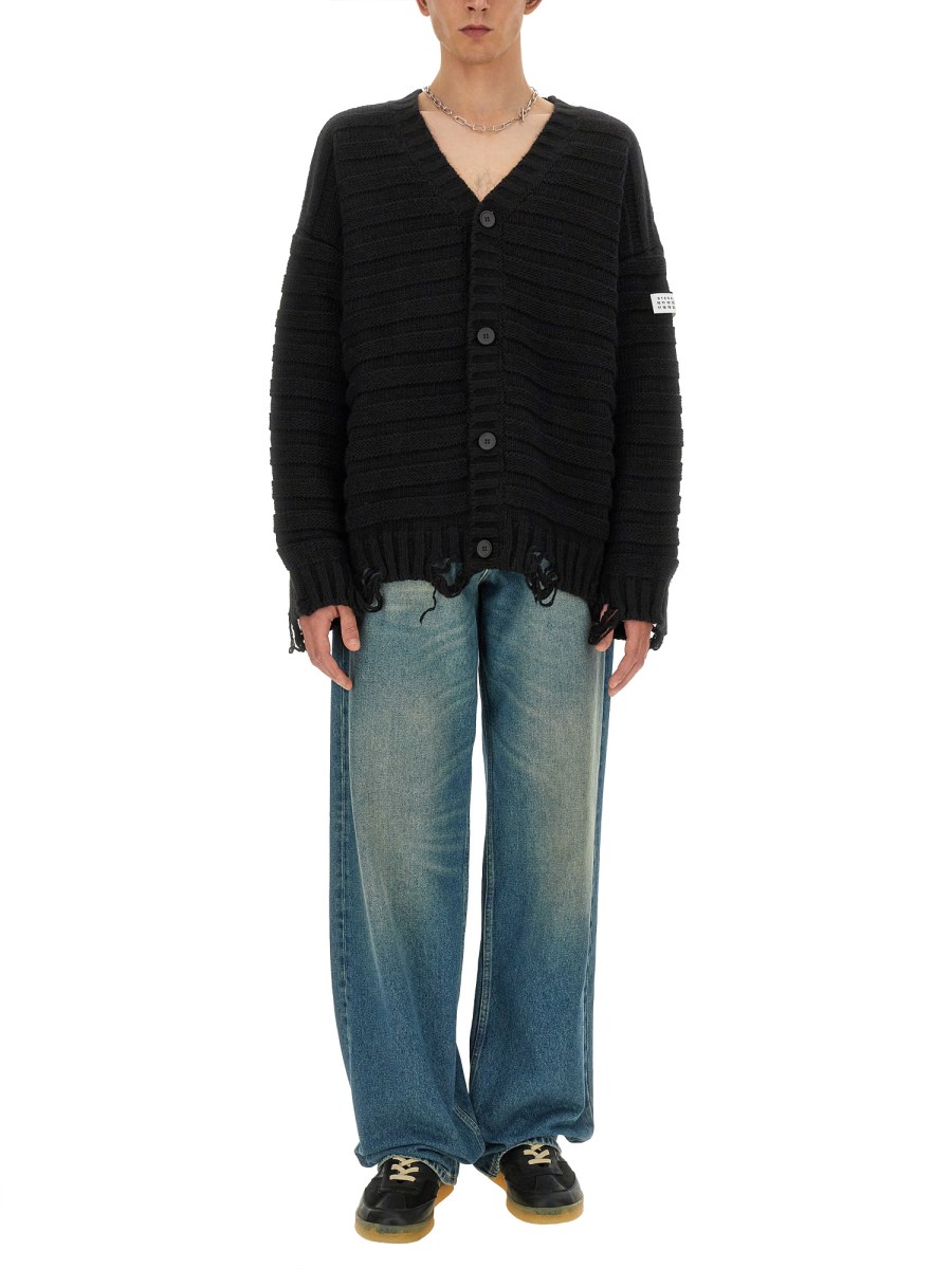CARDIGAN CON SCOLLO A V 