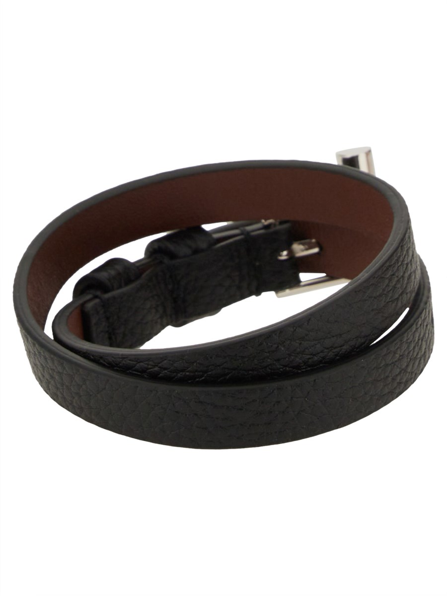 BRACCIALE CON BARRA A T