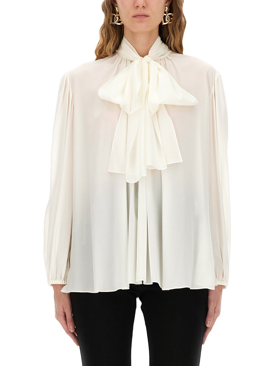 CAMICIA IN SETA CON SCIARPA