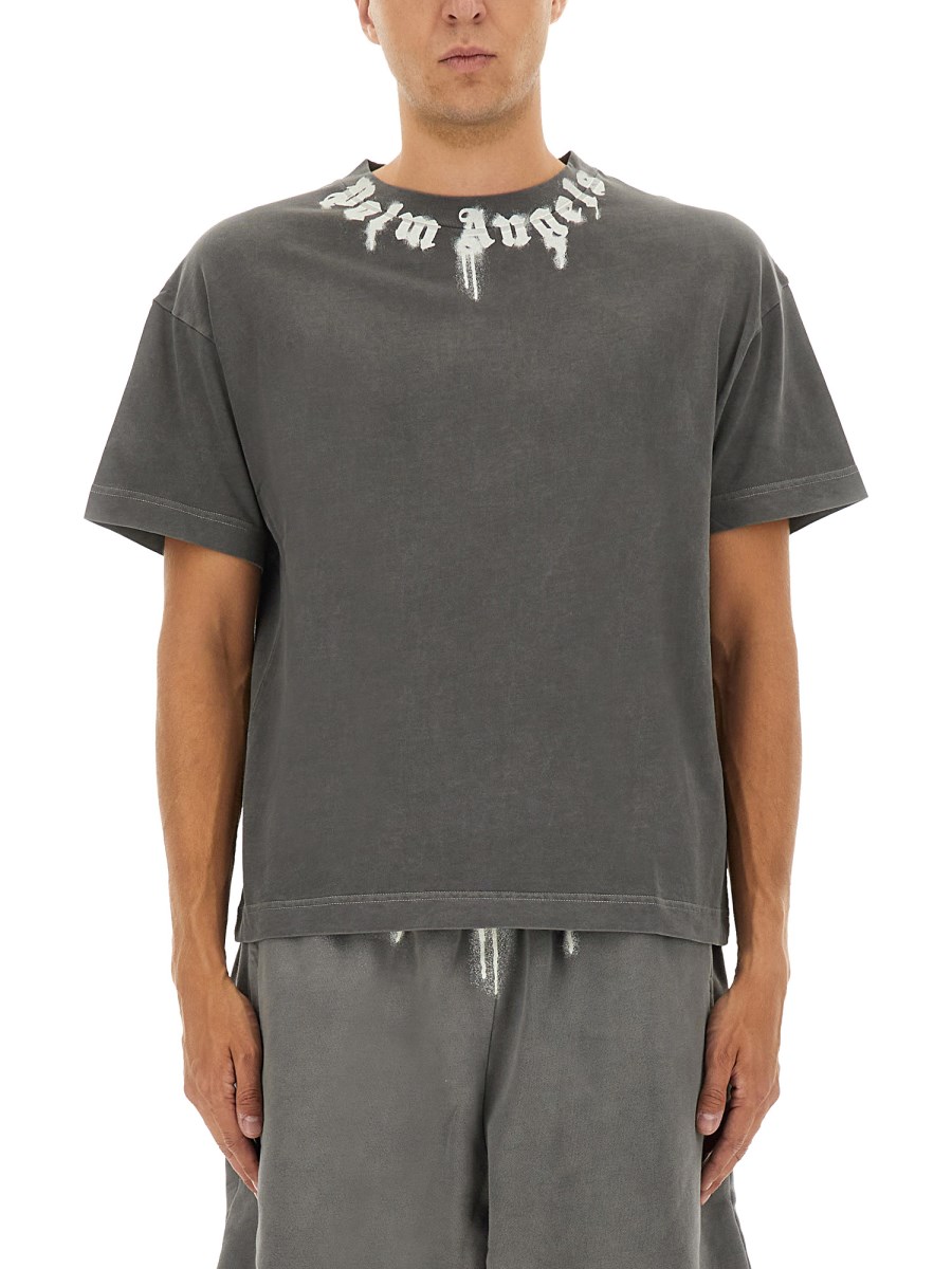 T-SHIRT CON STAMPA