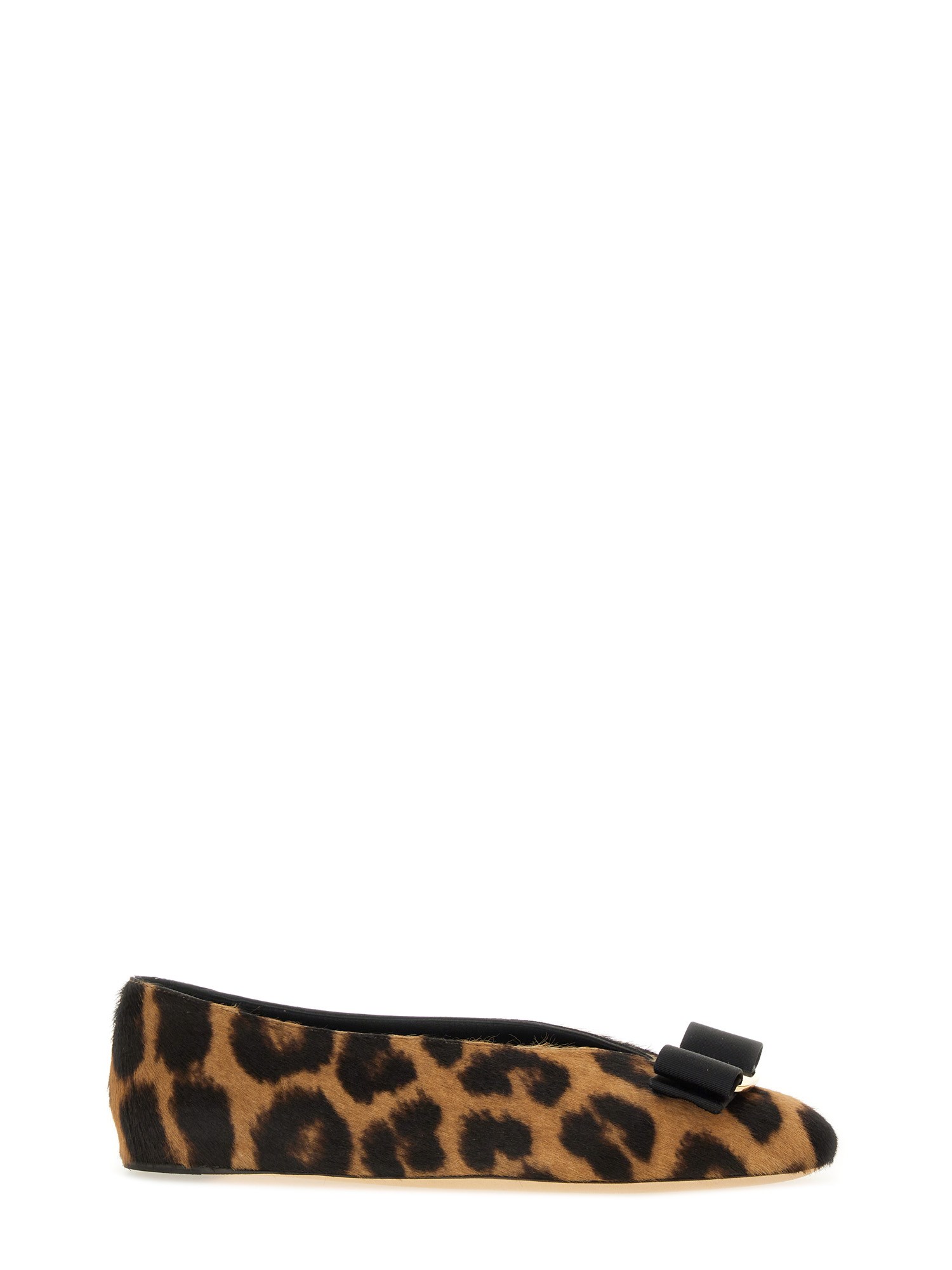 Ferragamo Animal Print Bow Detail Flat Sole Ballerina In Animal Print