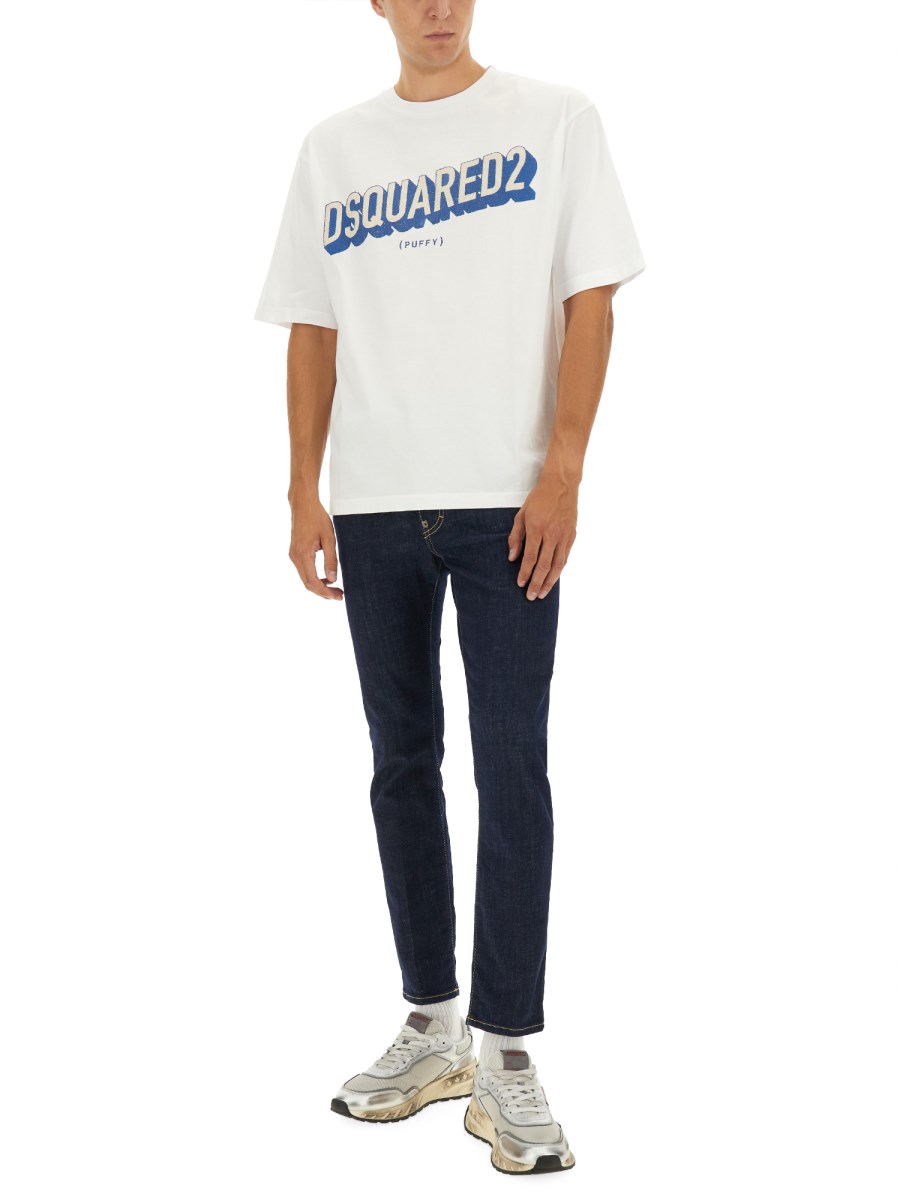 T-SHIRT CON LOGO
