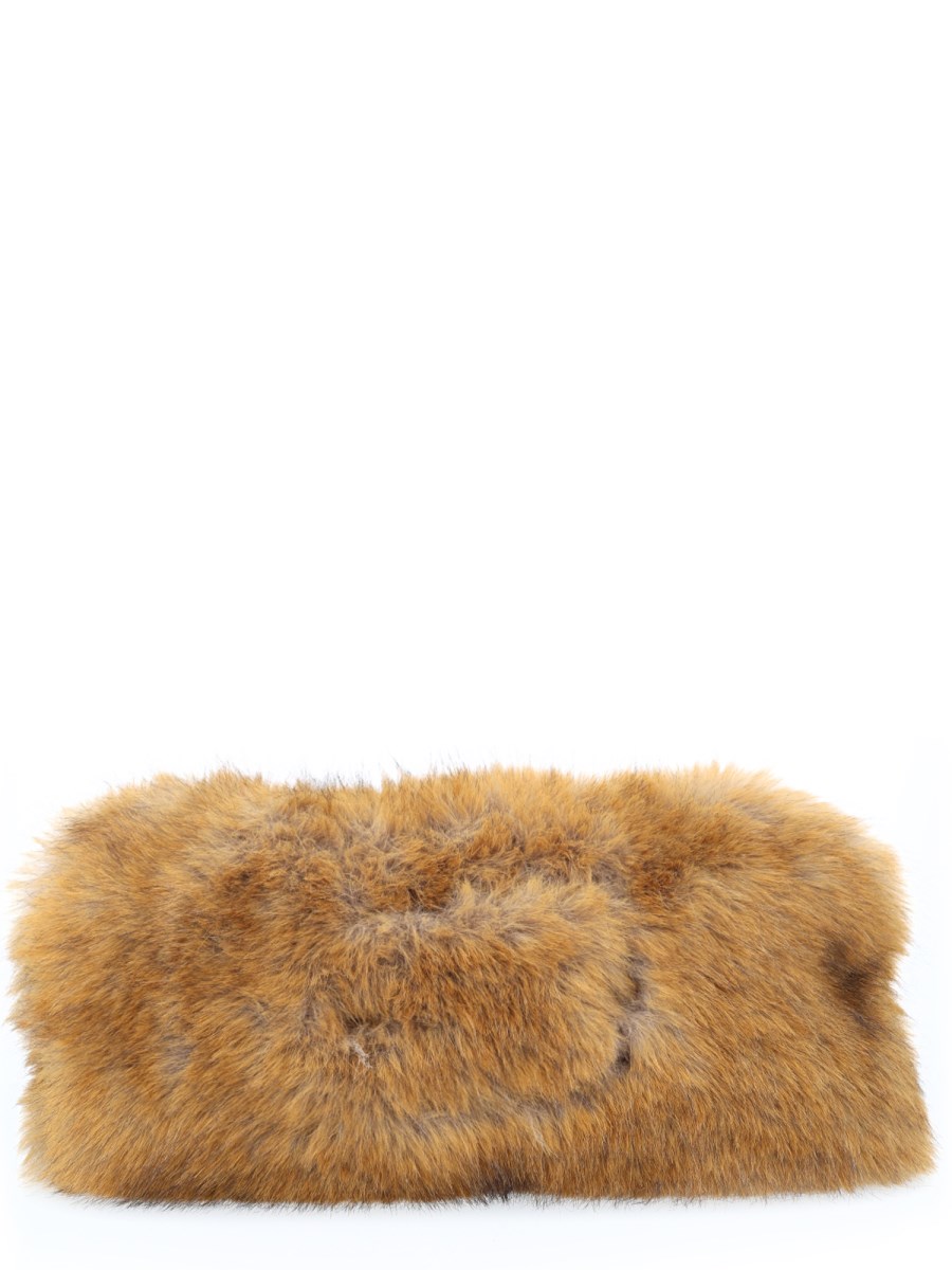 POCHETTE FLUFFY