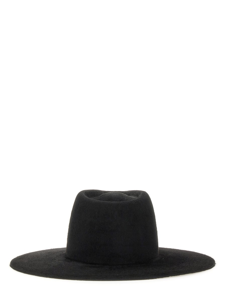 CAPPELLO CON LOGO