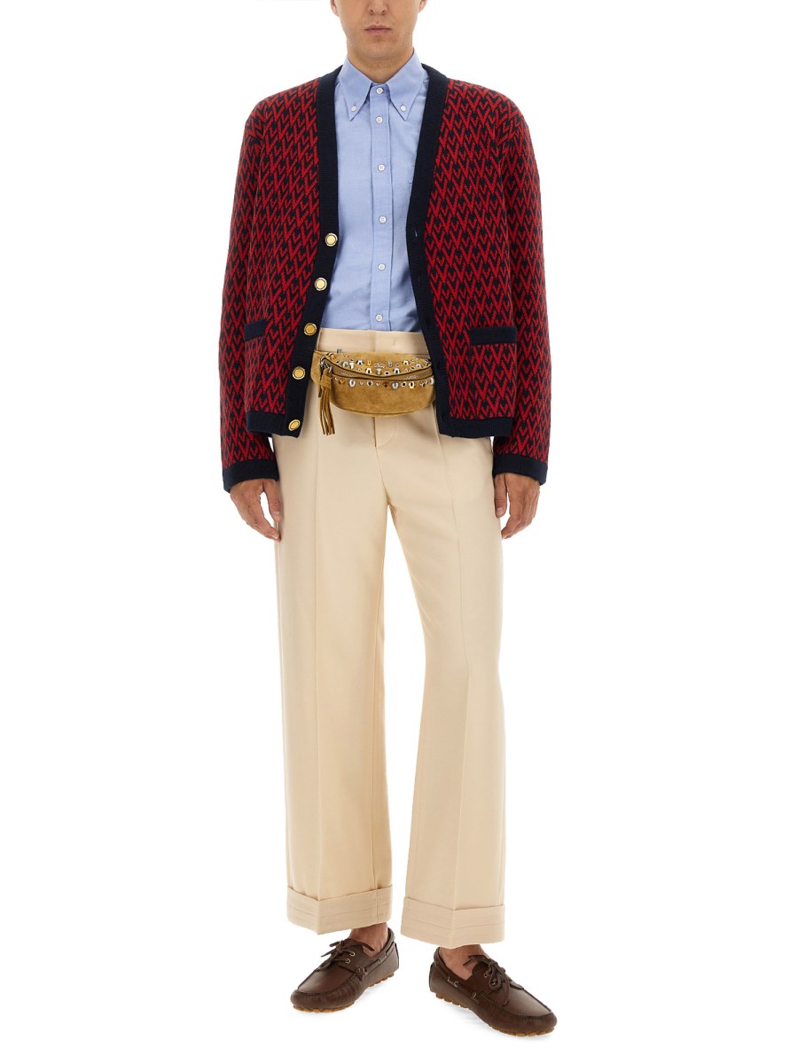 CARDIGAN CON MOTIVO TOUTE LA V