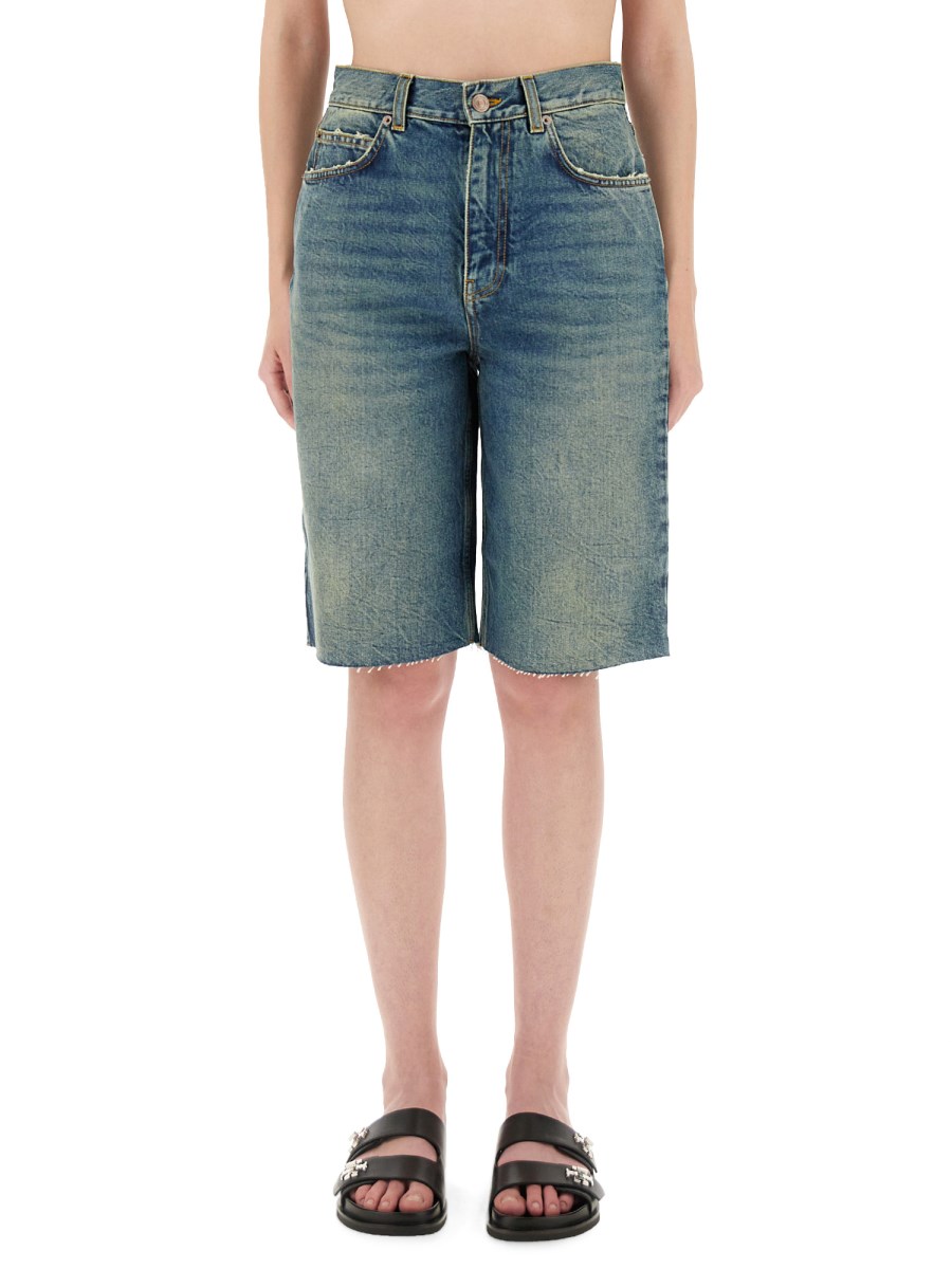 SHORTS IN DENIM