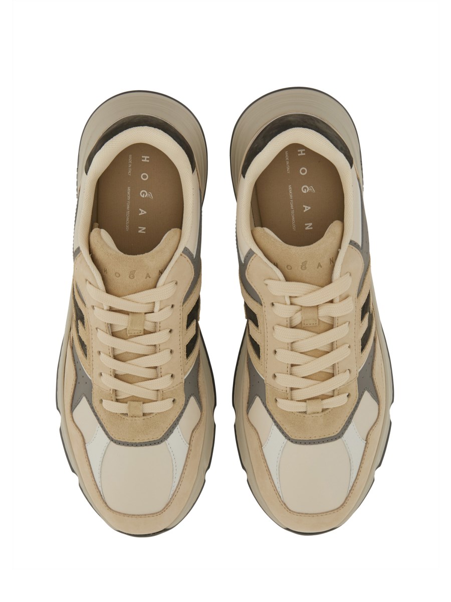 SNEAKER HYPERLIGHT