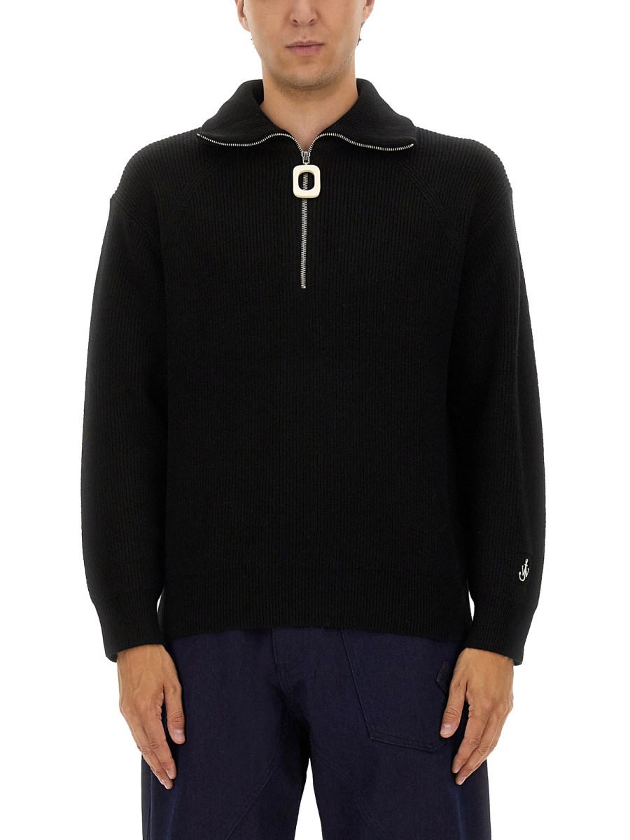 MAGLIA CON MEZZA ZIP