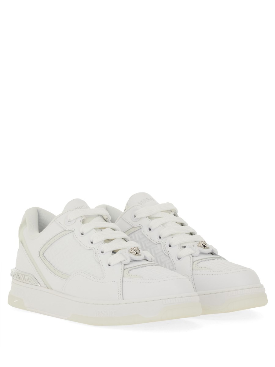 SNEAKER CON GRECA
