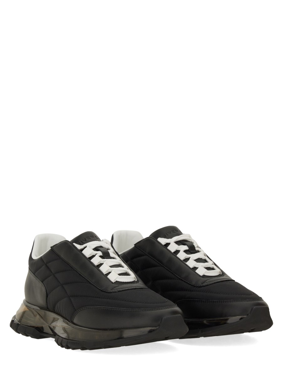 SNEAKER TRAINERS